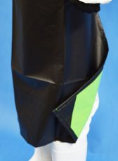 画像3: 【水産用ターポリン前掛】ワンタッチ胸付前掛（黒）1枚当り1,440円【30枚入り】90cmｘ115cm　※ケース発送　食品工場、介護、看護に最適なターポリンエプロン！ (3)