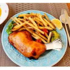 画像2: 【ローストチキン飾り】☆電子レンジ対応☆チャップ花＜パールホワイト＞1個当り7.2円(税別)【3000個入り】φ28mm　骨付きチキンの装飾に！油分が表面ににじまず、手が汚れない！ (2)