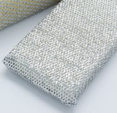 画像2: 業務用・アルネットタワシ（小）1個当たり120円【30個入り】（厚み20mm）150mmｘ80mm※ケース発送　銀色の輝きの織物袋(アルミ混ネット)の中にスポンジが入っています！ (2)